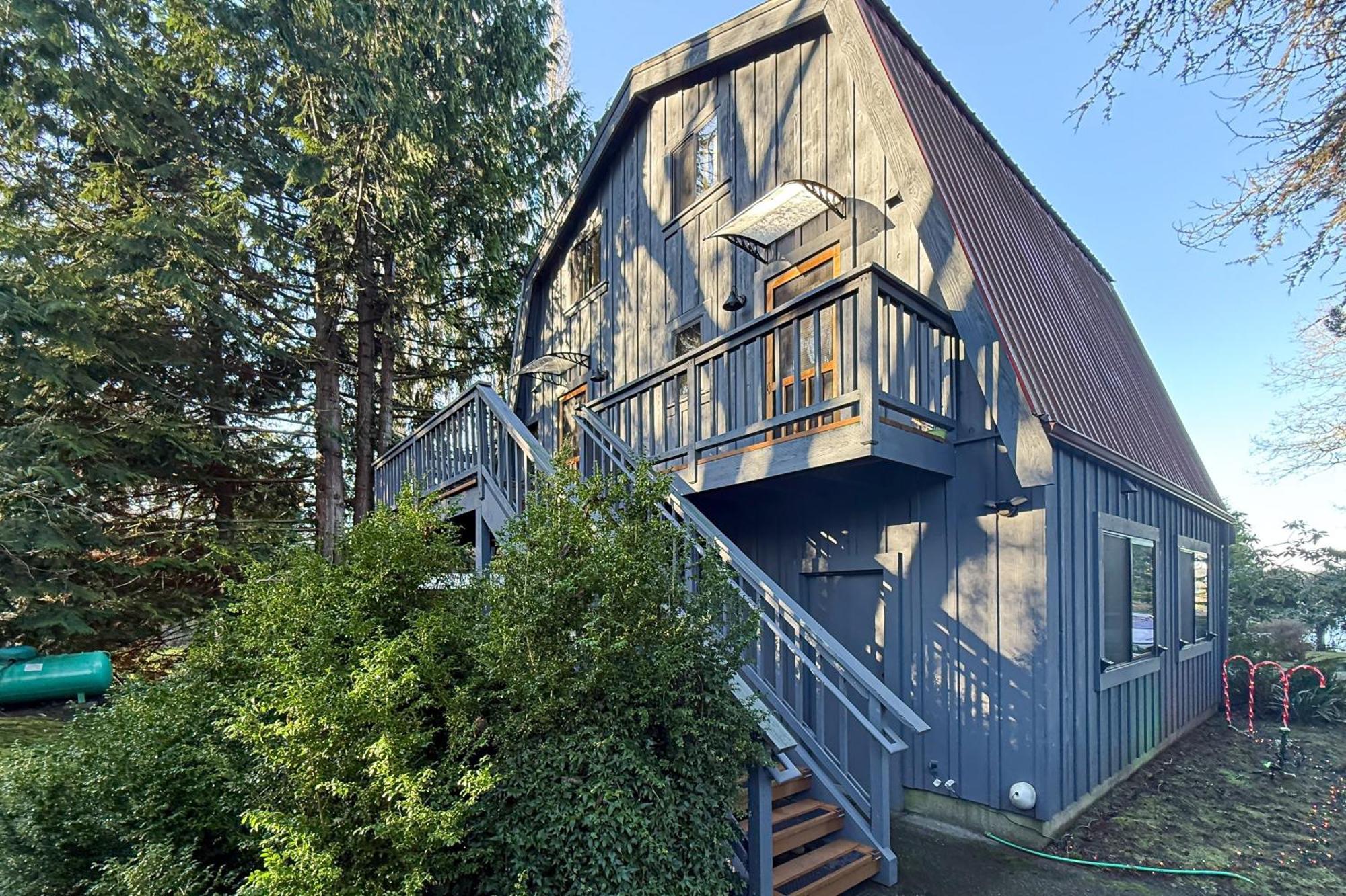 Tranquil Tides Cottage Langley Exterior photo